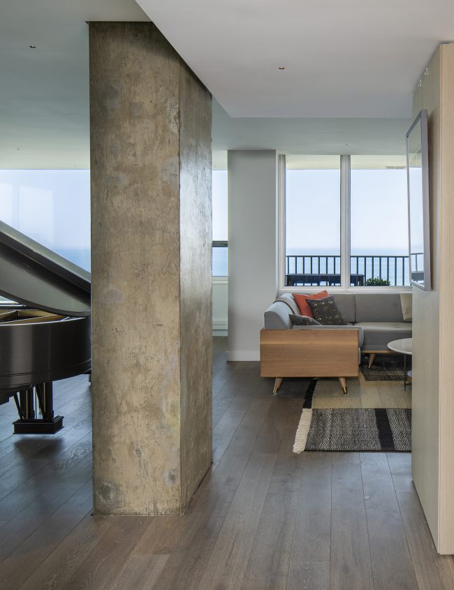 CONCRETE COLUMNS